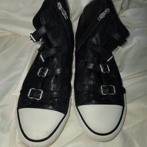 Limited by A.S.H. Converse type ankle sneaker